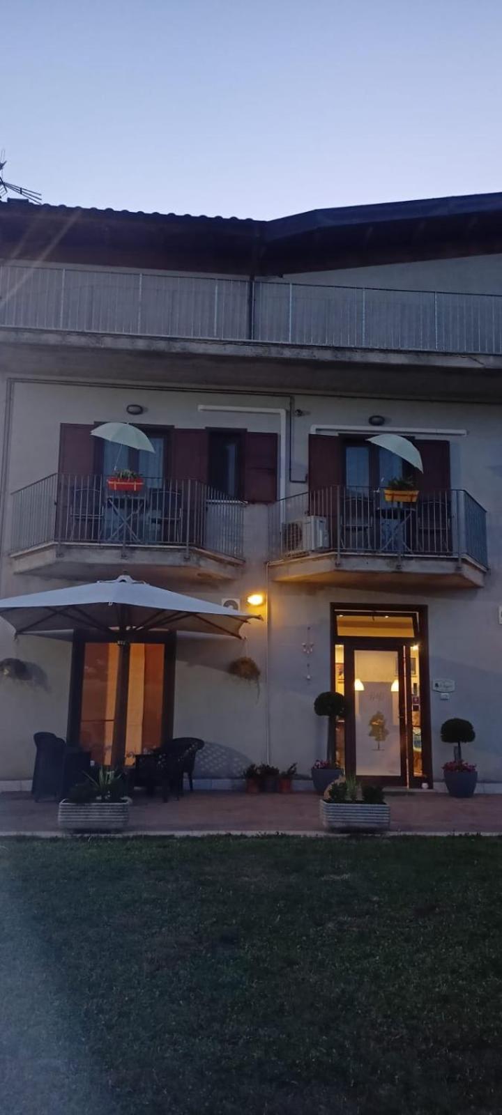 Il Faggio 17 B&B Артена Екстер'єр фото